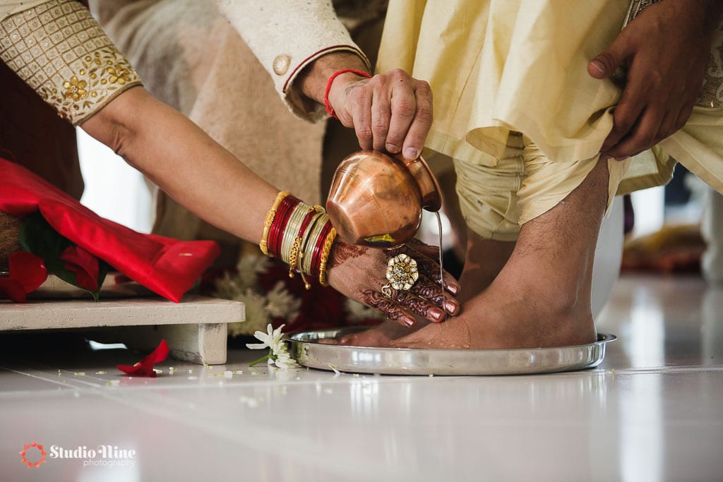 574 1650 - South Asian Weddings