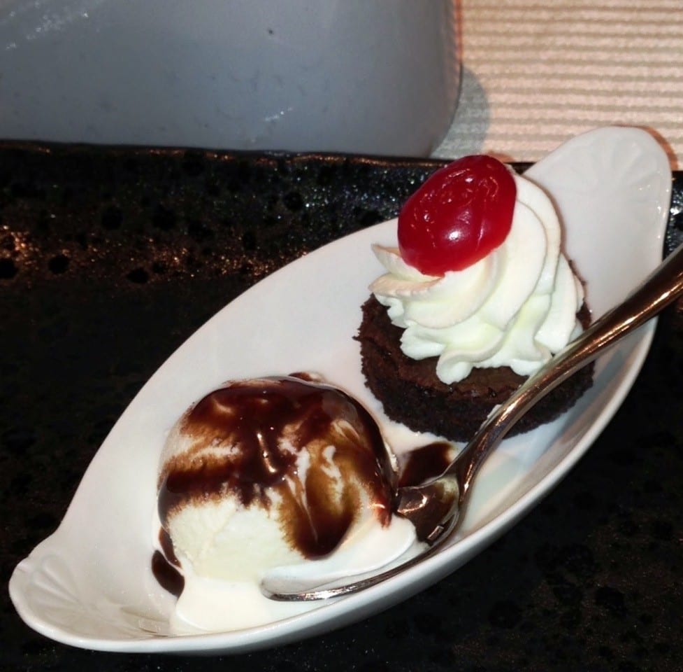 Brownie Sundaes - Butlered Desserts