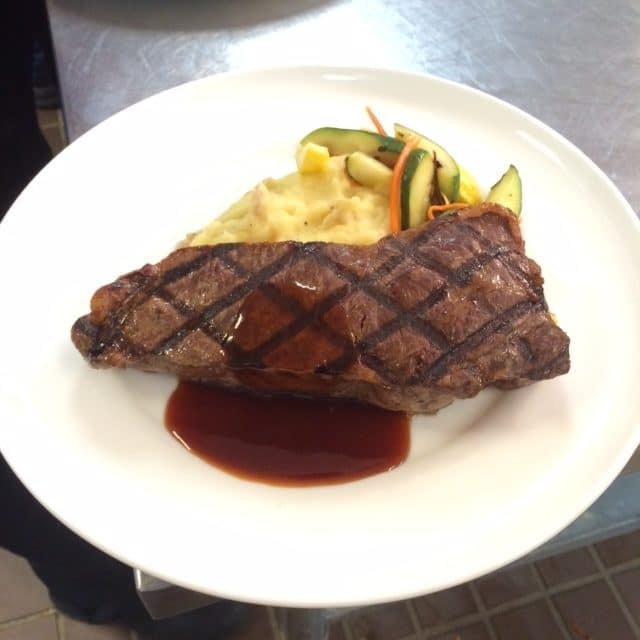 Sirloin Steak rotated - Entrees