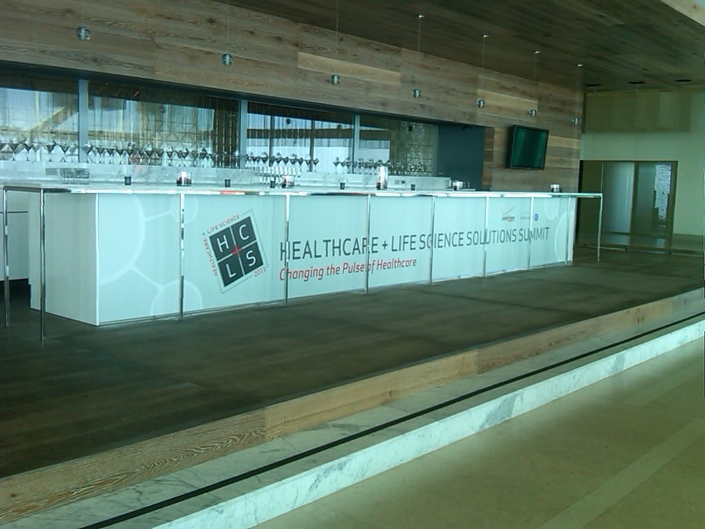 Verizon Bar decor 11 4 11 1 - Corporate