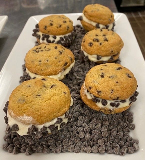 icecream - Butlered Desserts
