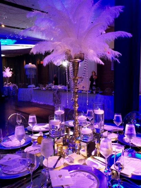 Feather centerpieces Gatsby look 2 - Receptions