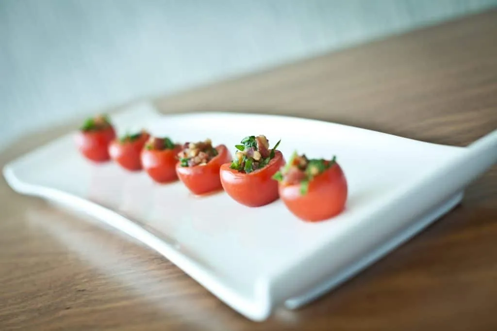 Cherry Tomato BLTs 1024x683 - Butlered Hors d'oeuvres