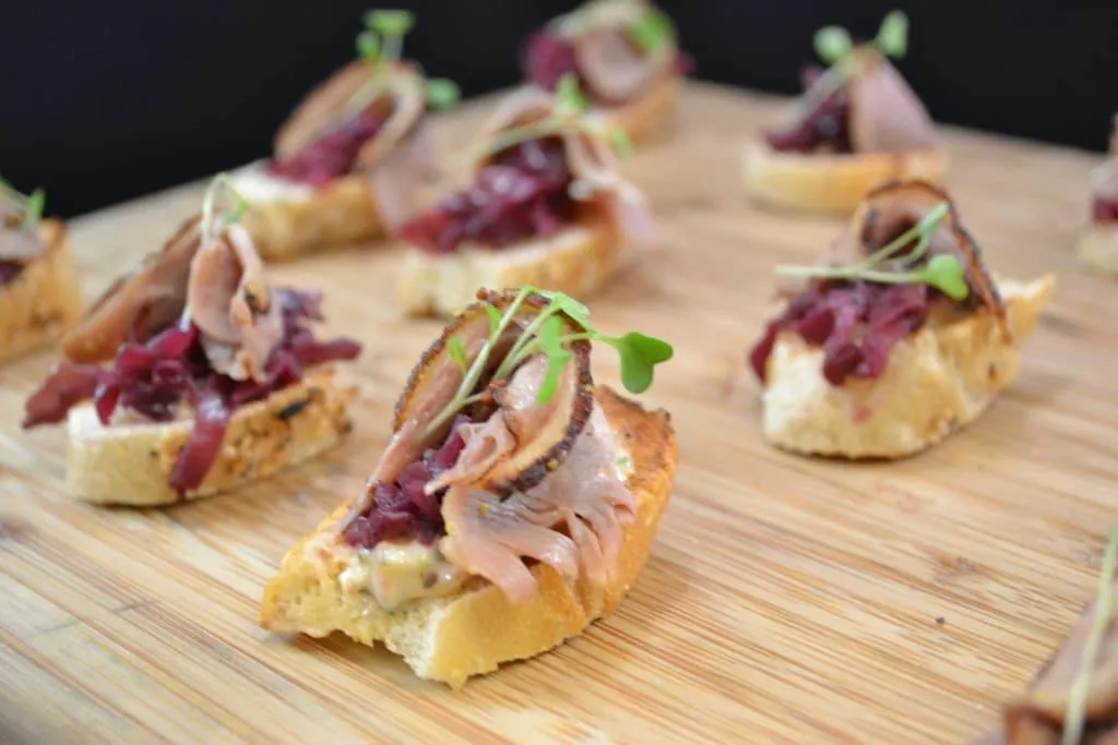 Duck Reuben 1024x683 - Butlered Hors d'oeuvres