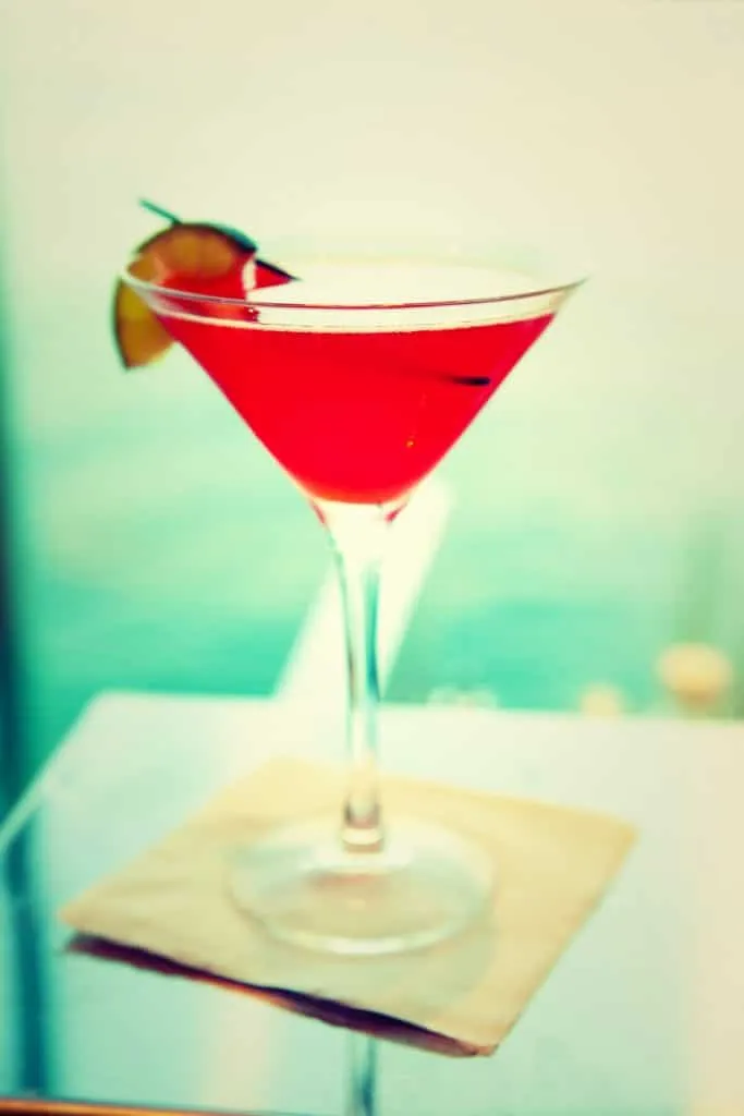 Cosmo 683x1024 - Bar & Cocktails